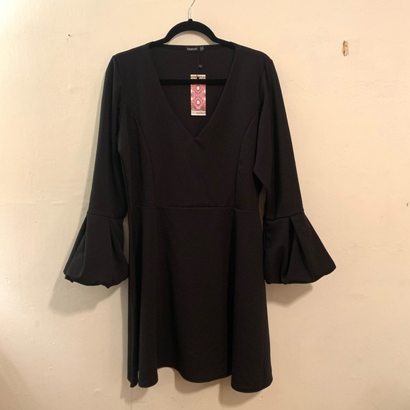 Boohoo NWT Plus Volume Skater Dress sz US 18 - Picture 8 of 8